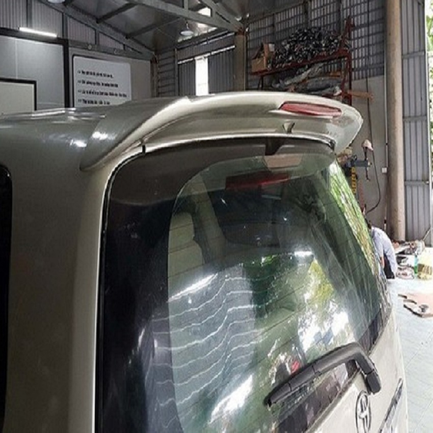 Đuôi gió thể liền cốp Innova 2008-2015 có đèn hàng chưa sơn