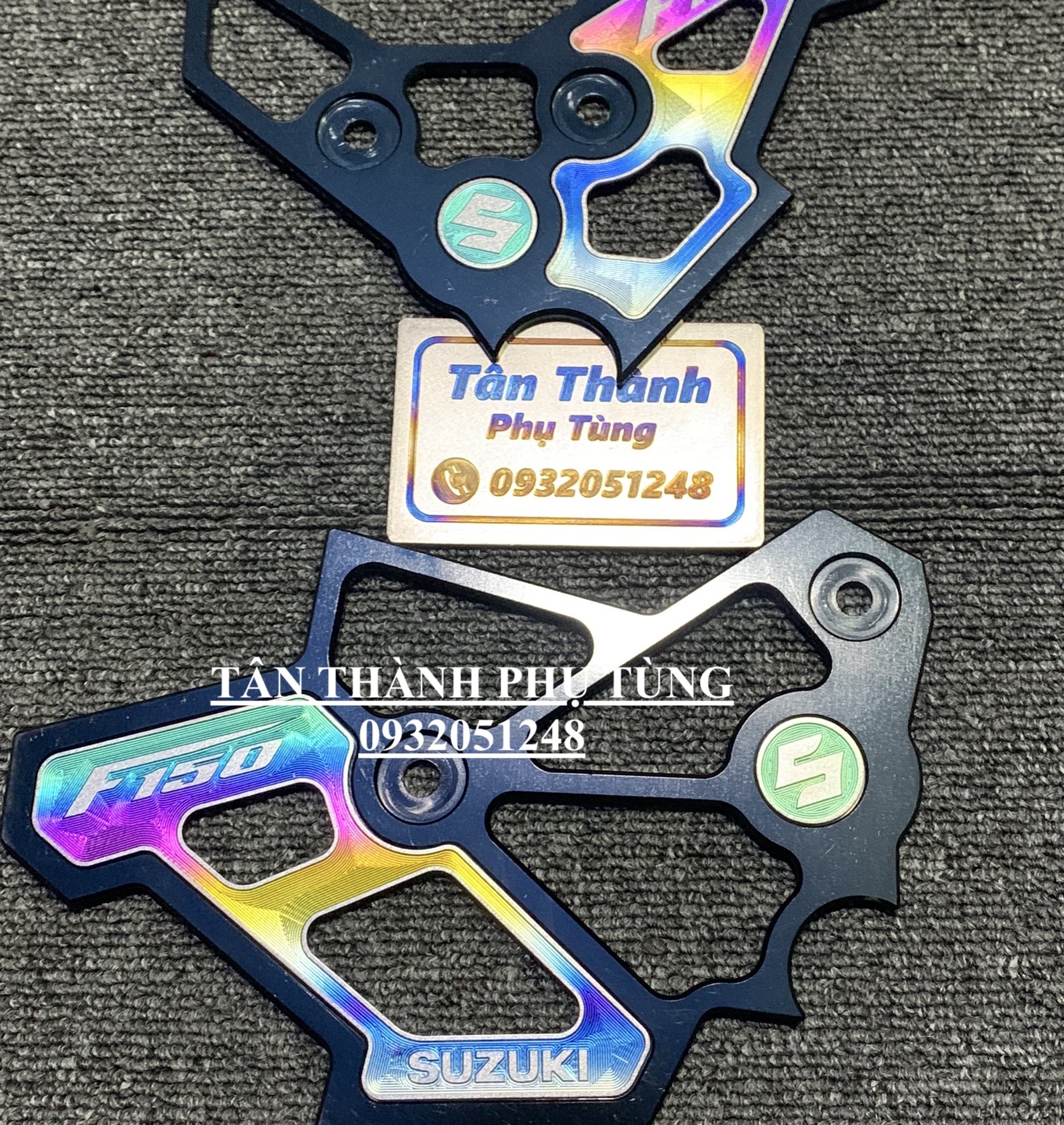 Che Pen, Nẹp sườn TITAN Raider FI, Satria Màu đen