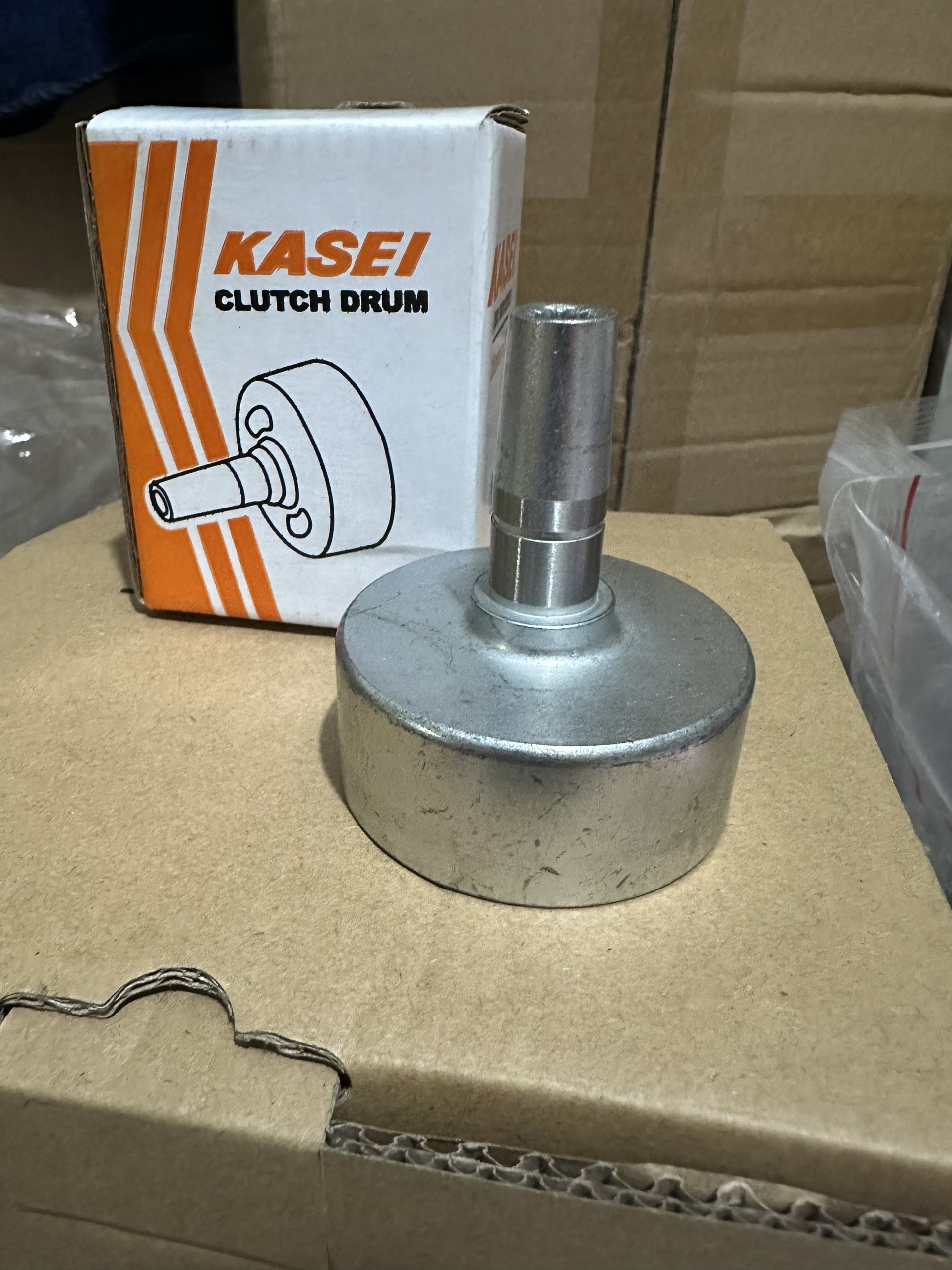 ( KASEI) CHÉN (CHUÔNG)  CHO MÁY CẮT CỎ 2 THÌ. 26MM/28MM - 9 KHÍA