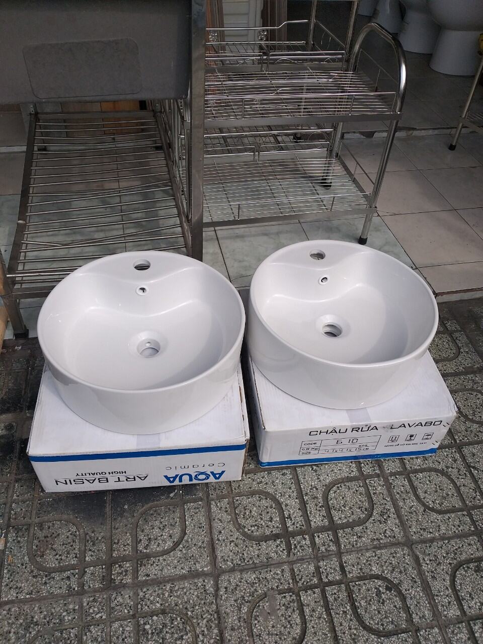 Combo bàn đá và lavabo. Giá gốc 3900000đ.