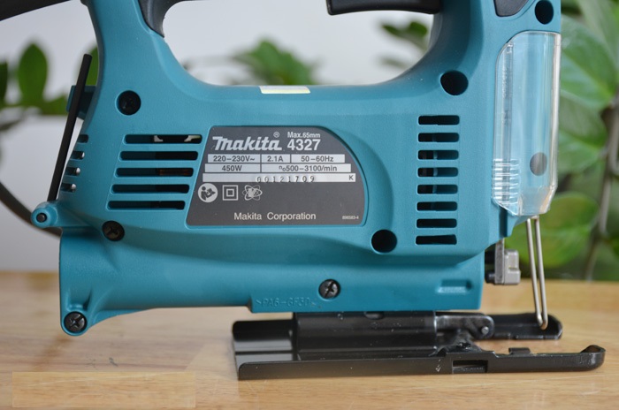 Máy cưa lọng Makita 4327
