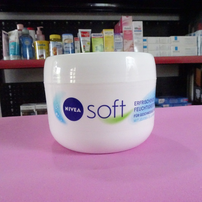 Kem Dưỡng Ẩm Nivea Soft 375ml( Hàng Đức )