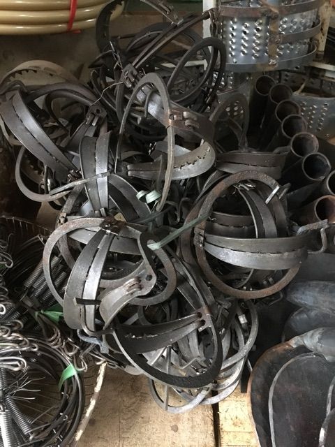 Bẫy thú cạm kiềng tặng bàn đạp