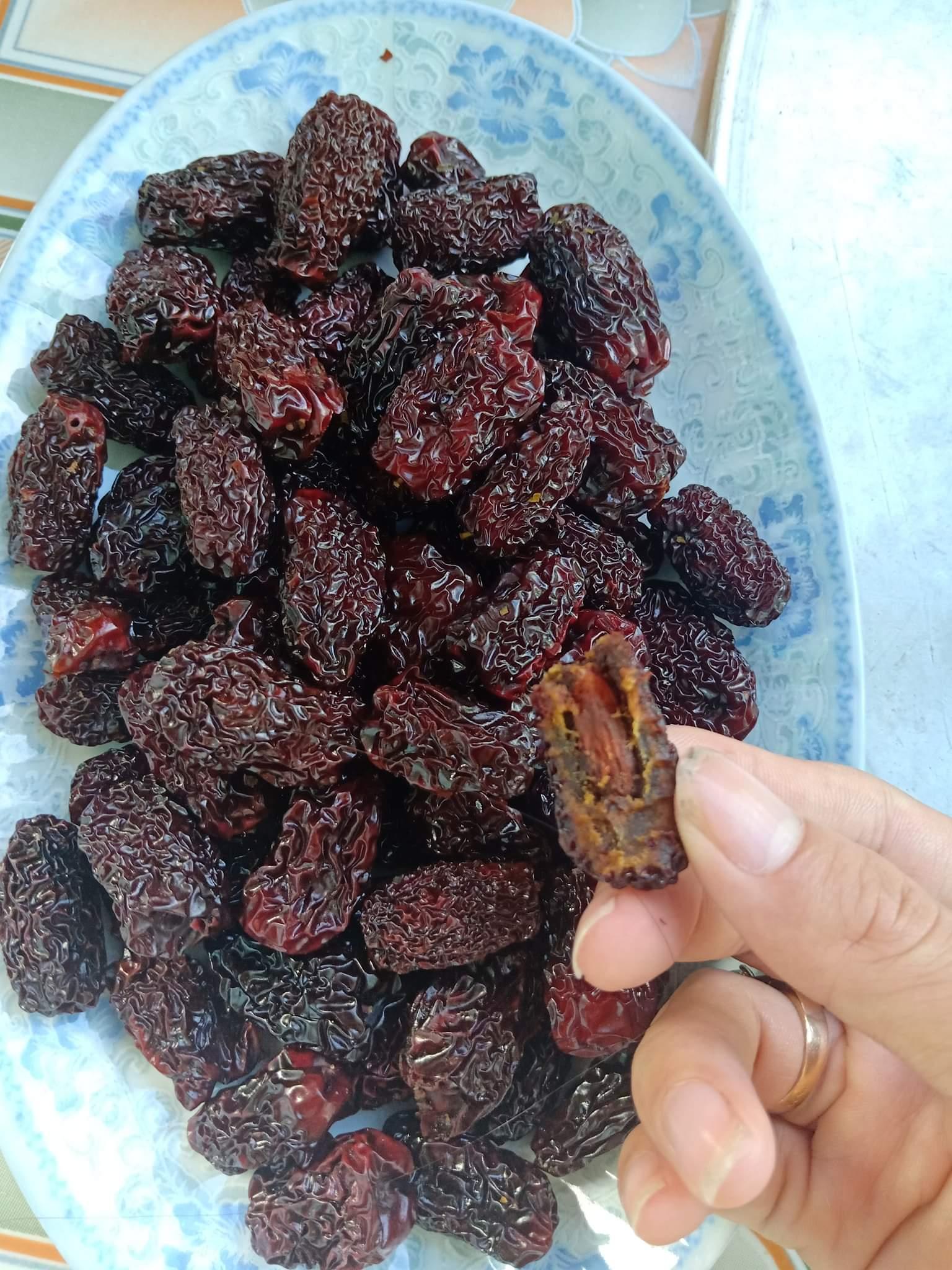1KG TÁO TÀU ĐEN NHÀ LÀM SIÊU NGON