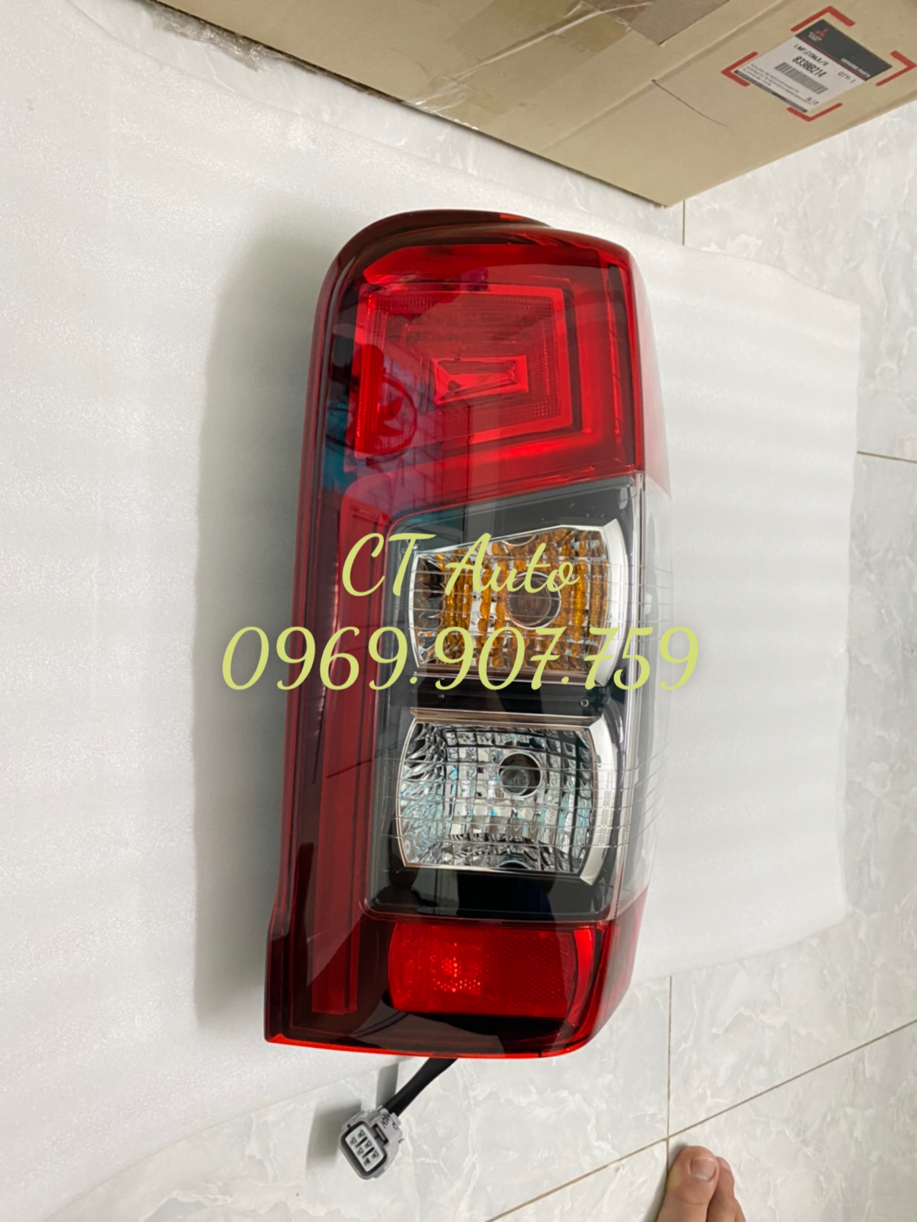 Đèn hậu led Mitsubishi Triton 2019_2020