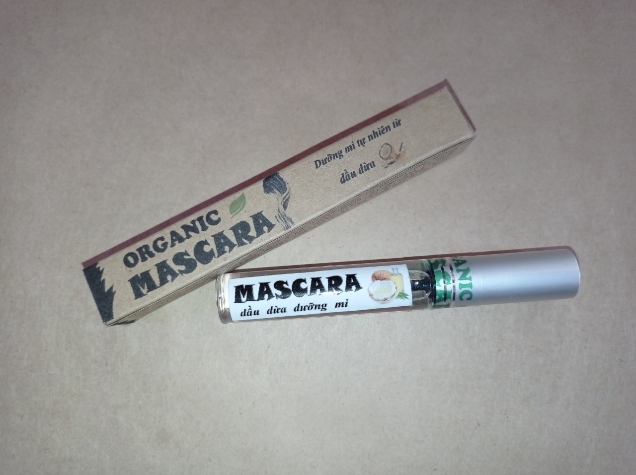 Mascara dưỡng mi dầu dừa