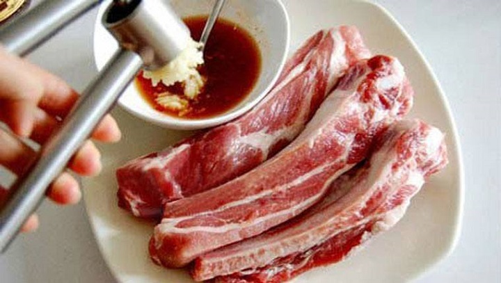[CHỈ GIAO HỎA TỐC HCM] - SƯỜN NON (SƯỜN BẸ) HEO NHẬP KHẨU