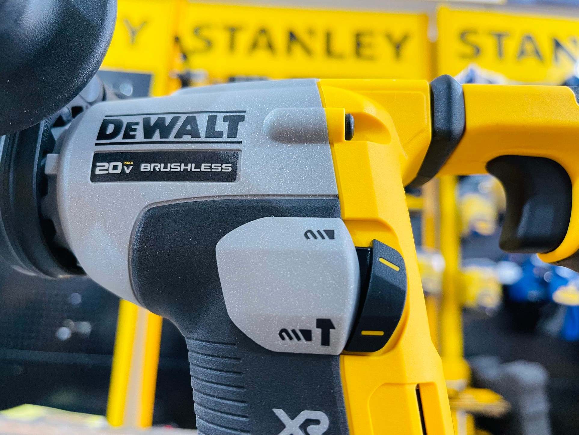 Thân máy khoan bê tông Deawalt DCH172N ( Máy khoan búa dùng pin 20V Dewalt DCH172)