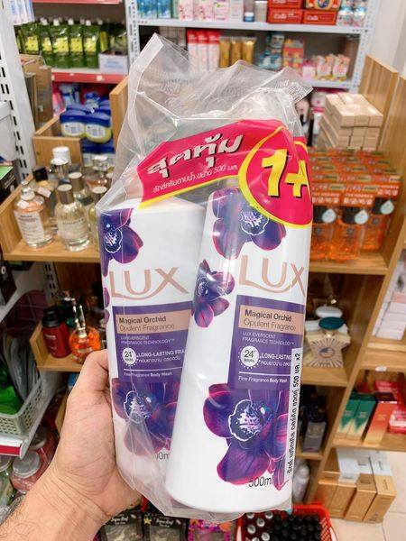 Sữa tắm chai 450ml Lux Thái