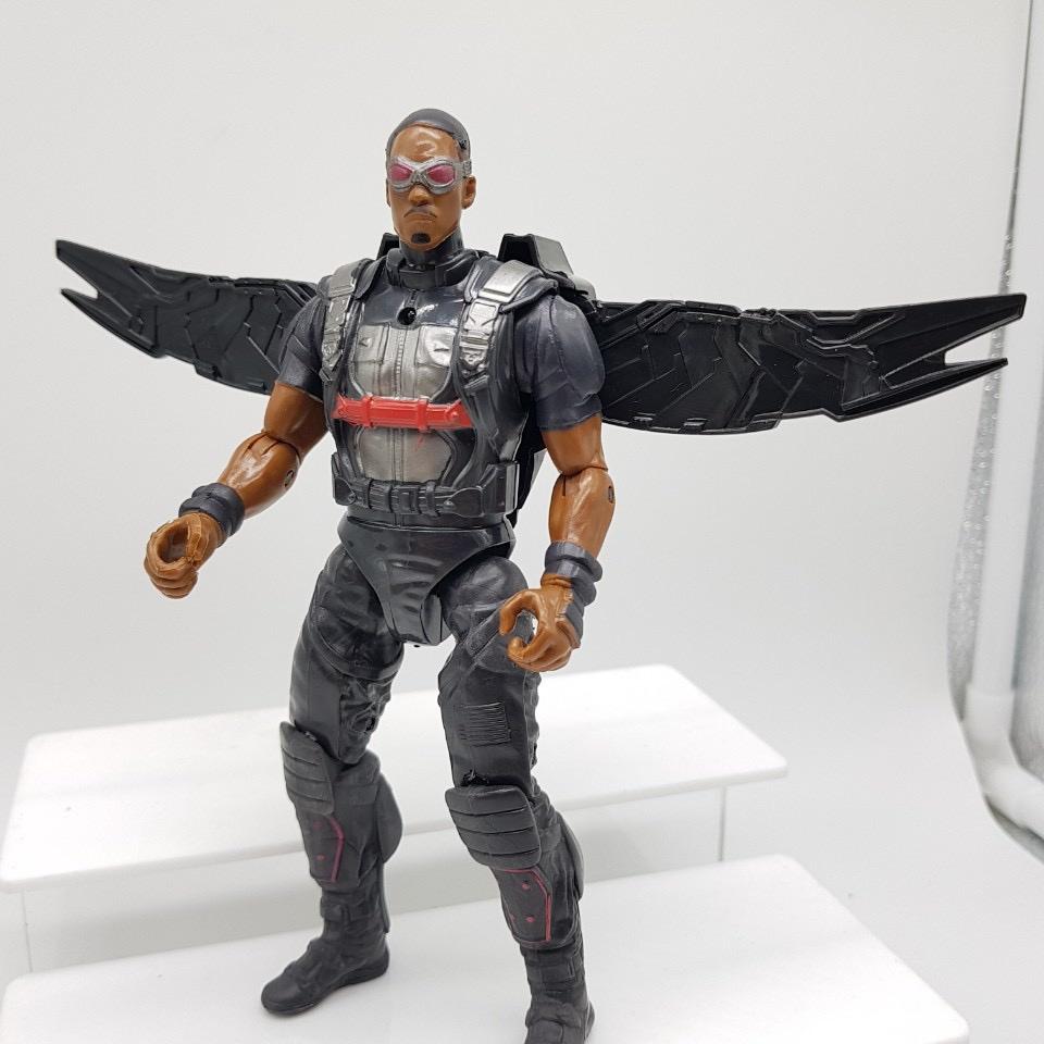 Falcon marvel mô hình siêu anh hùng đồ chơi bẻ khớp