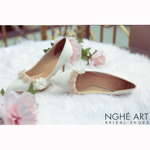 Giày cưới Nghé Art lụa satin đính hoa pha lê 339