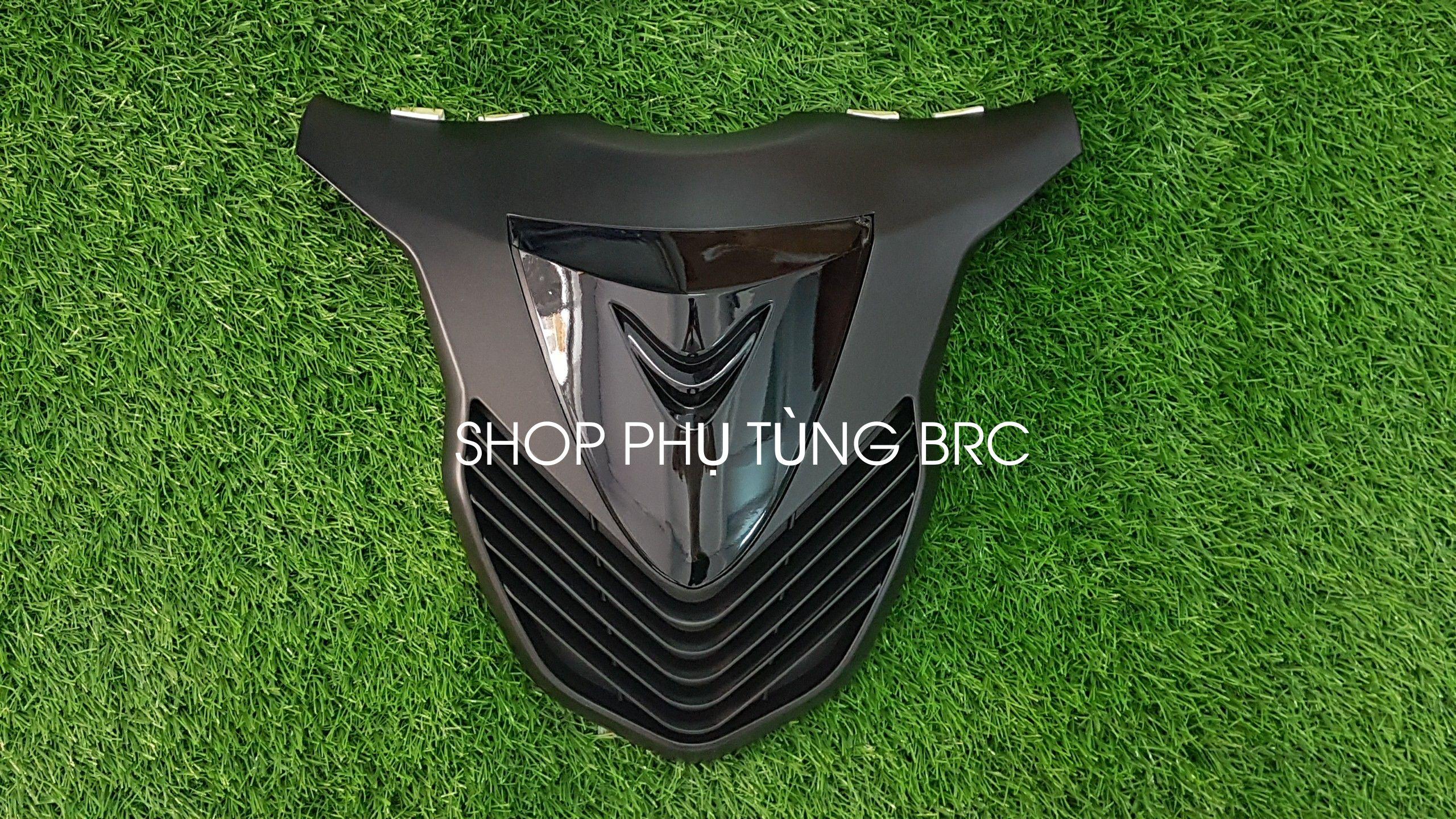 Mặt nạ SH 2020 màu đen bóng.