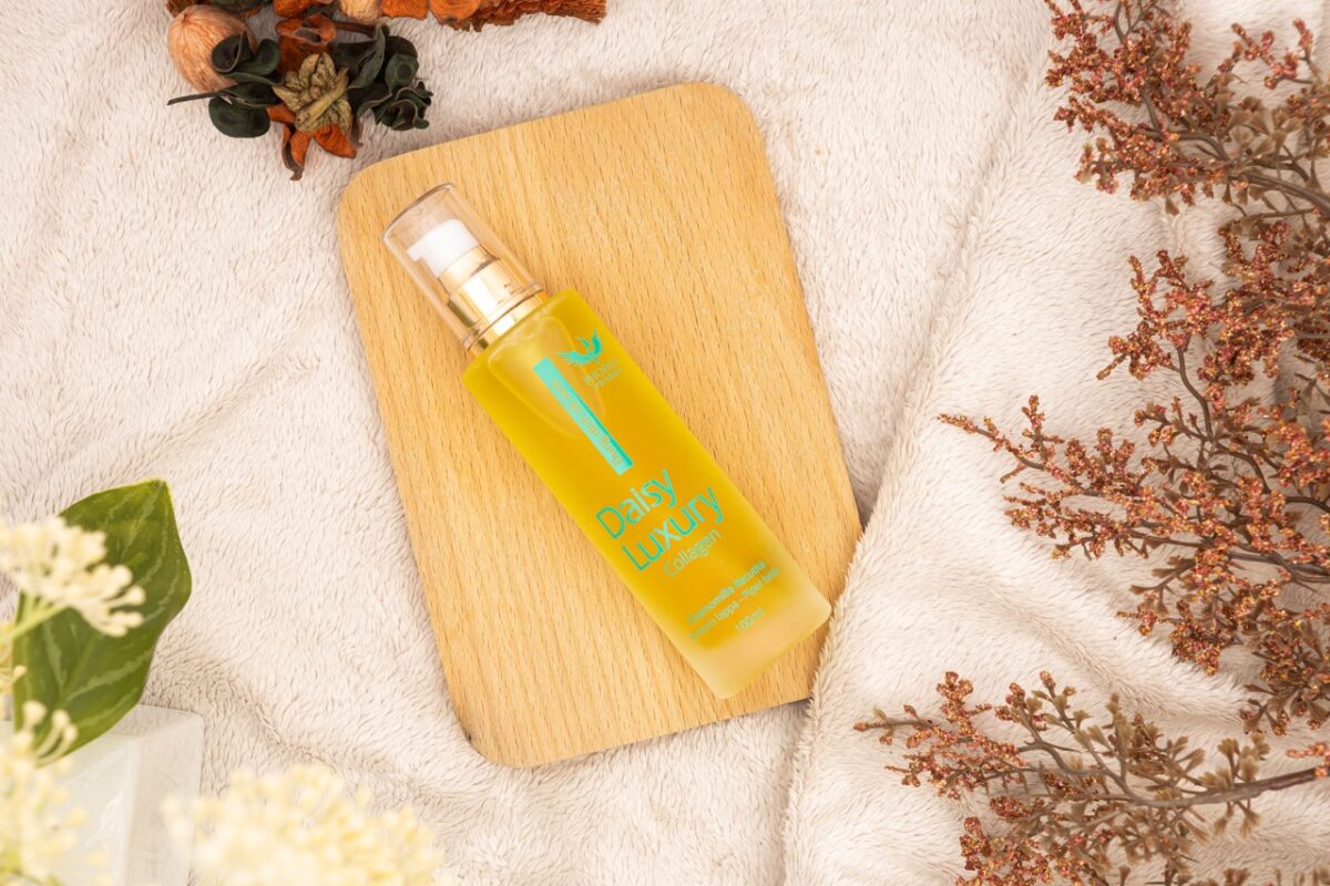 Dung Dịch Vệ Sinh Daisy Luxury Collagen 100 Ml