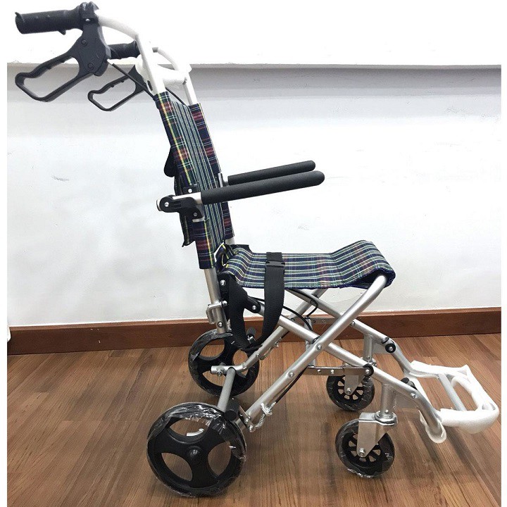 Xe lăn nhôm xách tay du lịch Lucass X-12 Xe lăn tay du lịch