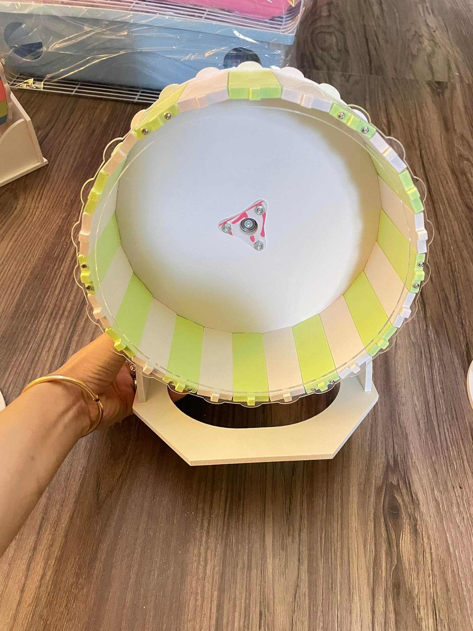 Whell gỗ ép lắp ráp Đa sắc size 16cm,18,5cm,21cm cho hamster,nhím,bọ ,..