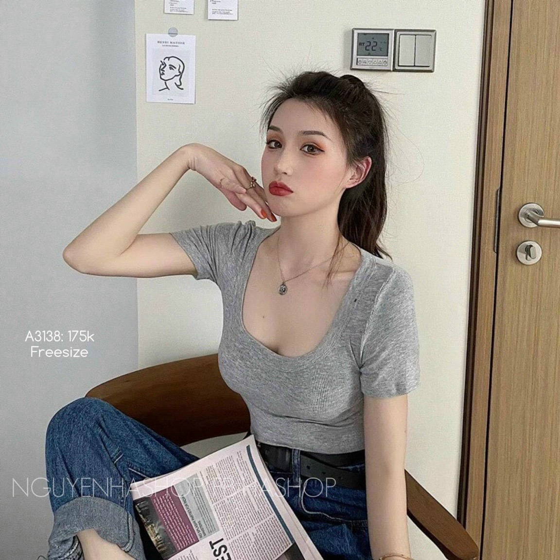 Áo kiểu croptop body cổ U cực xinh , chất thun bozip mềm mịn