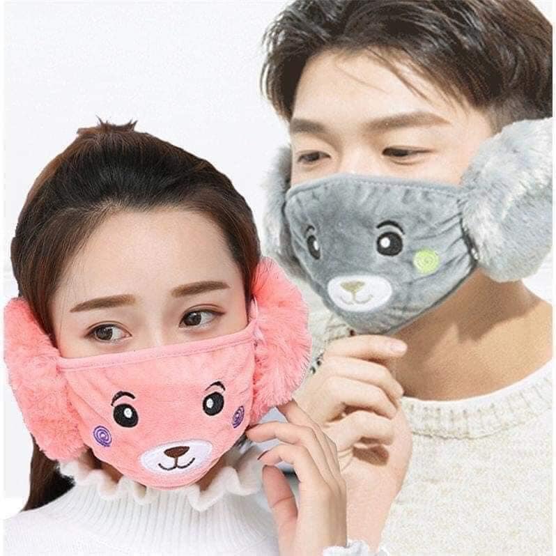 Khẩu trang kèm bịt tai hình gấu