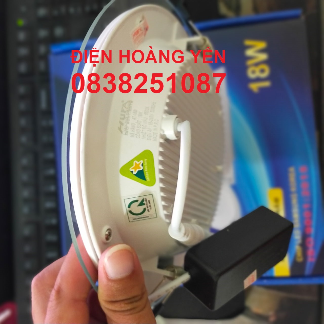 LED Âm Trần Kính 18w 3 Chế Độ HUFA