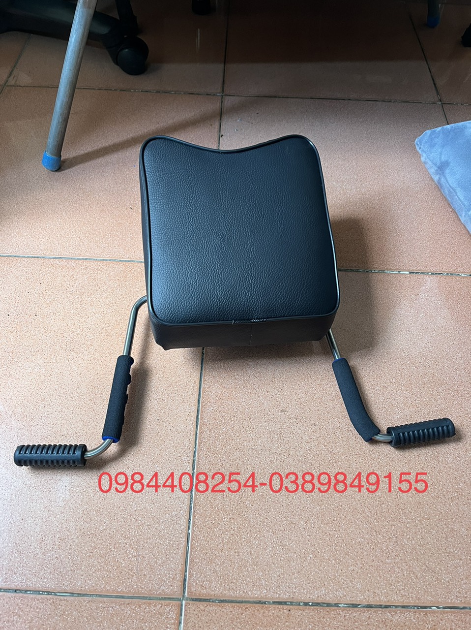 Ghế nệm ngồi xe máy Airblade- PCX-AB có gác chân cho bé