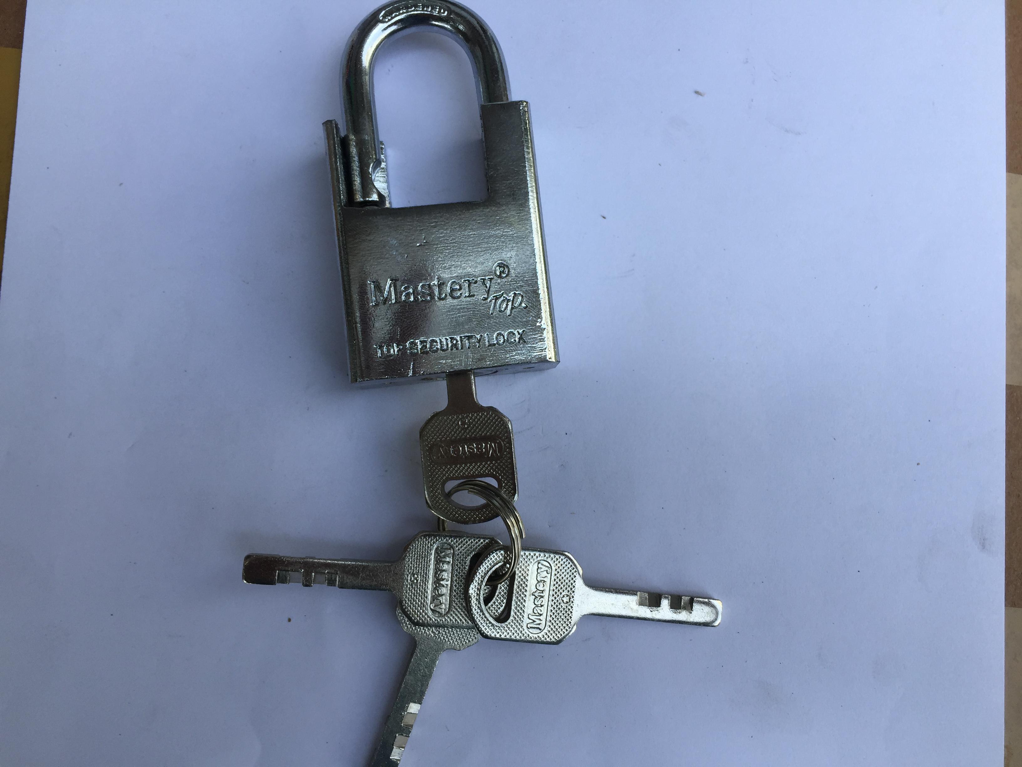 Khóa cửa chống cắt Mastery cầu 6