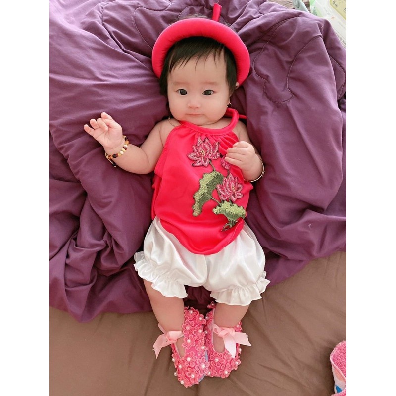 [HCM]Yếm Đào Thêu Hoa Cho Bé (Ảnh Thật)