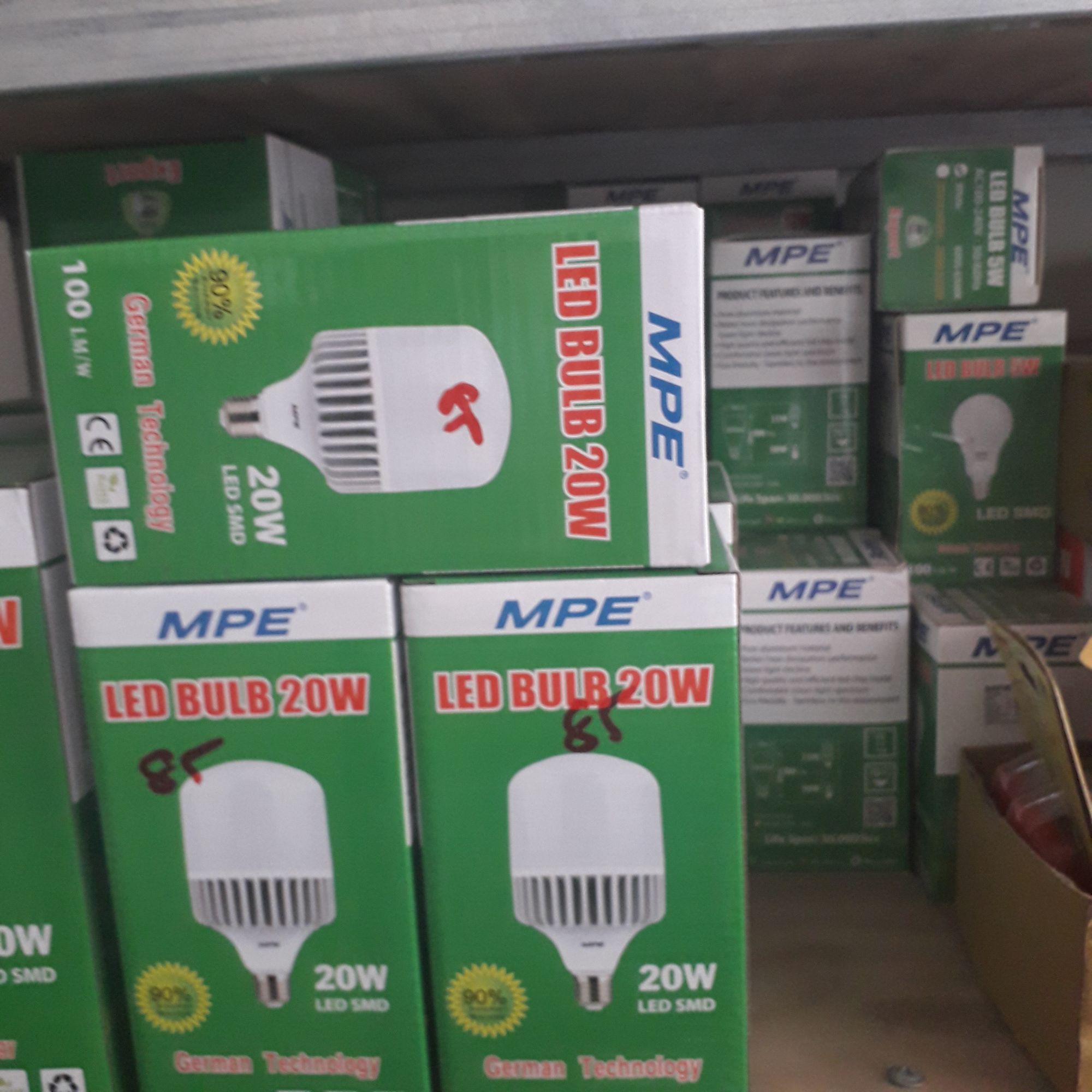 LED BUB 40W CAO CẤP - MPE