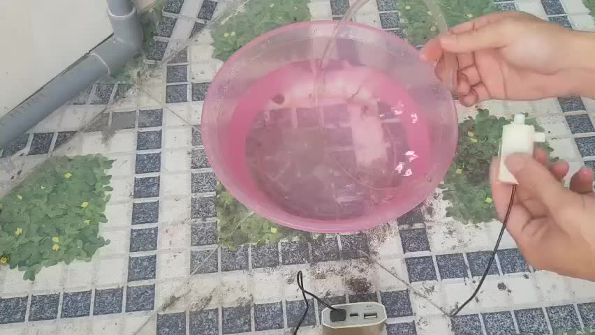 Máy bơm chìm mini 3-5v dc - bơm mini hồ cá