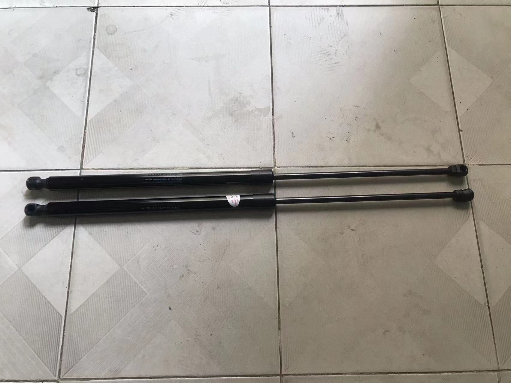 Ty chống cốp sau kenbo kb650 giá bán 01 đôi