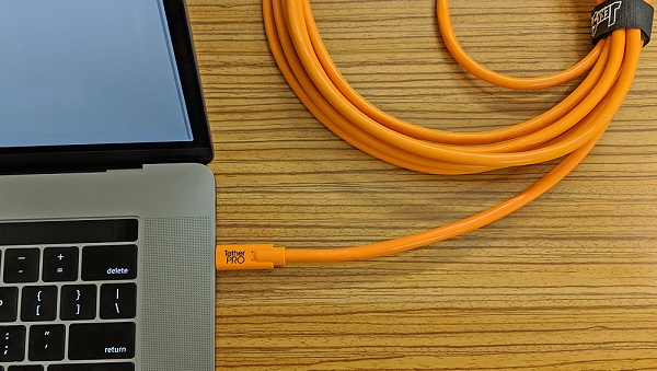 Dây cáp máy ảnh TetherPro Type-C to Type-C Right Angle dài 4,6 mét