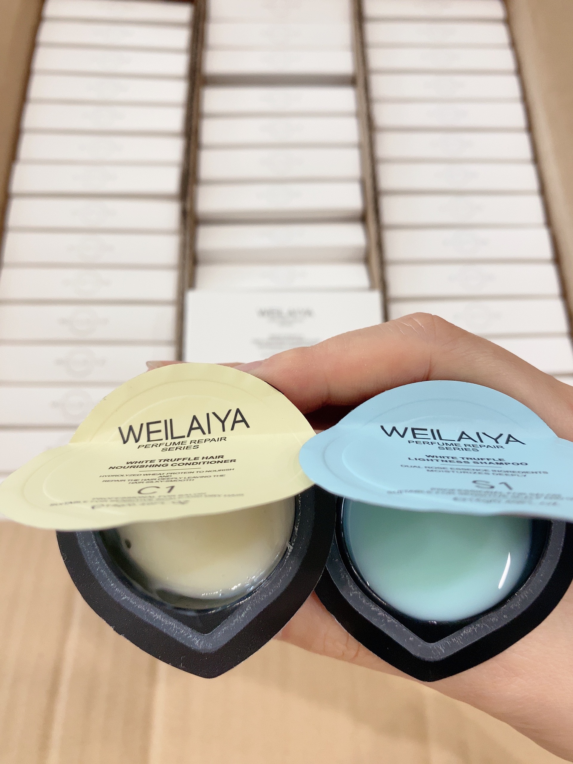 Set Mini Gội Xả Phục Hồi Nấm Truffle Weilaiya