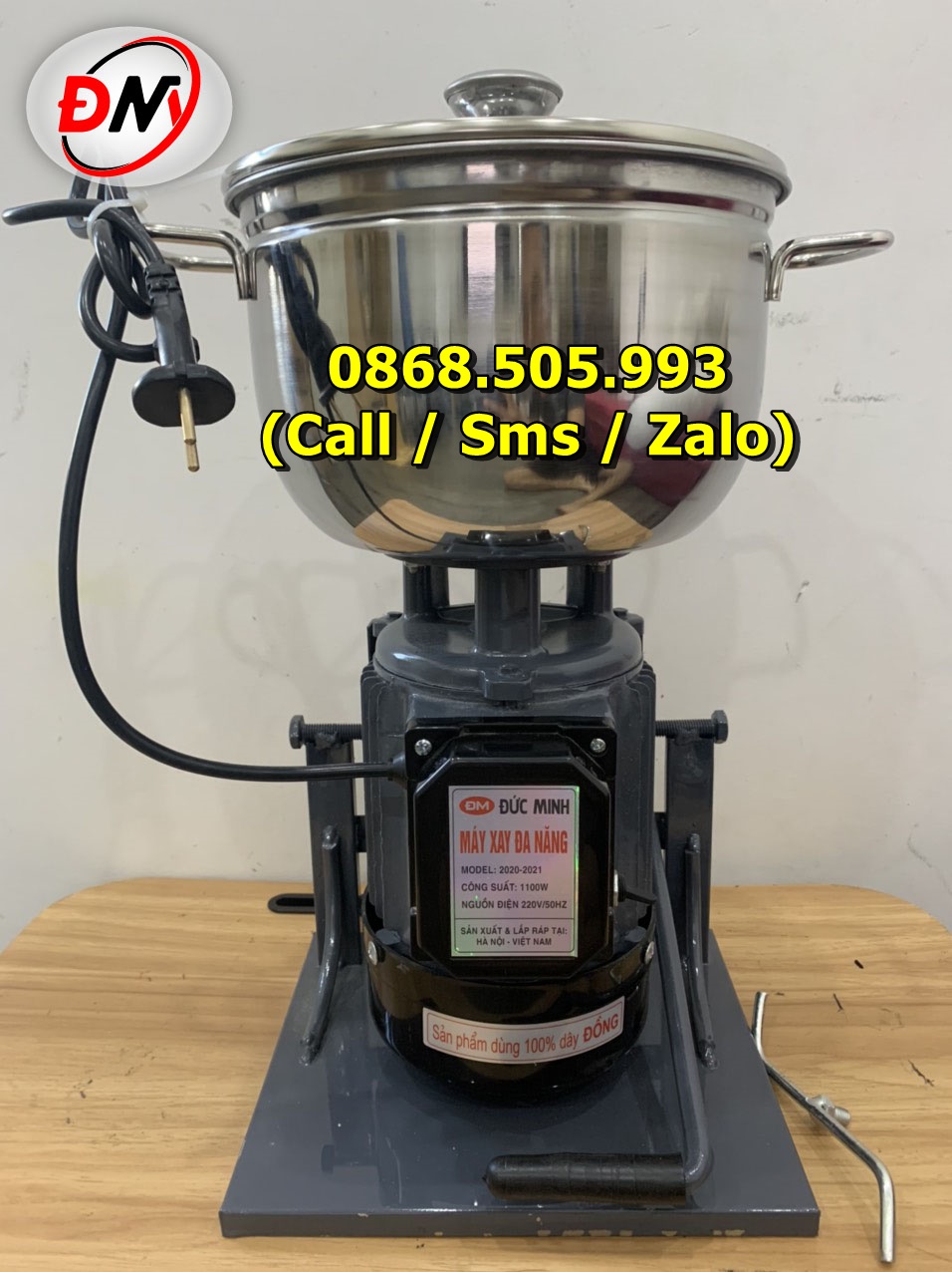 Máy xay giò chả 1100w xay mỗi lần từ 1.3 - 1,8 kg thịt tươi làm giò chả