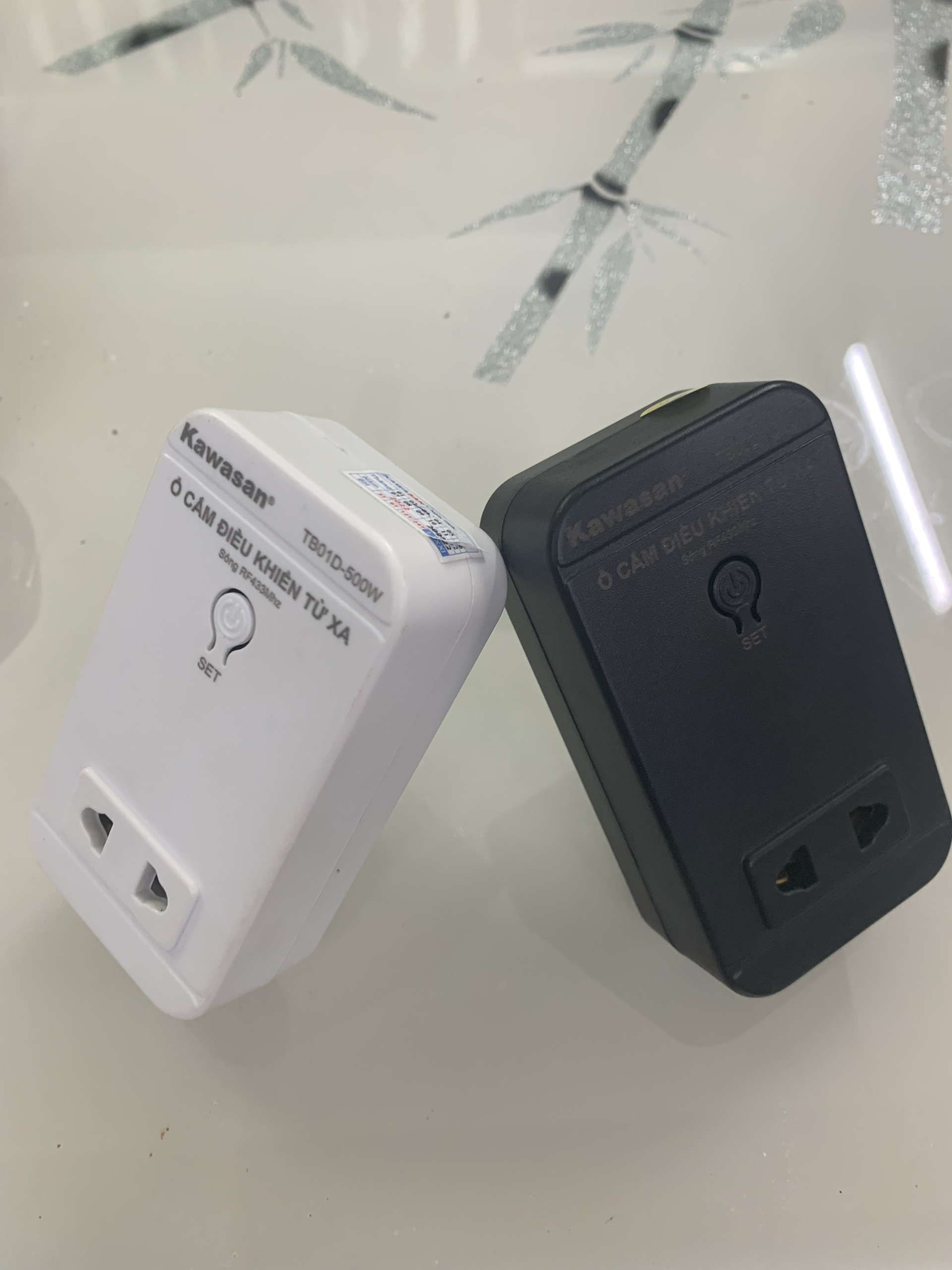 Ổ CẮM ĐIỀU KHIỂN TỪ XA TB01D-RM2A