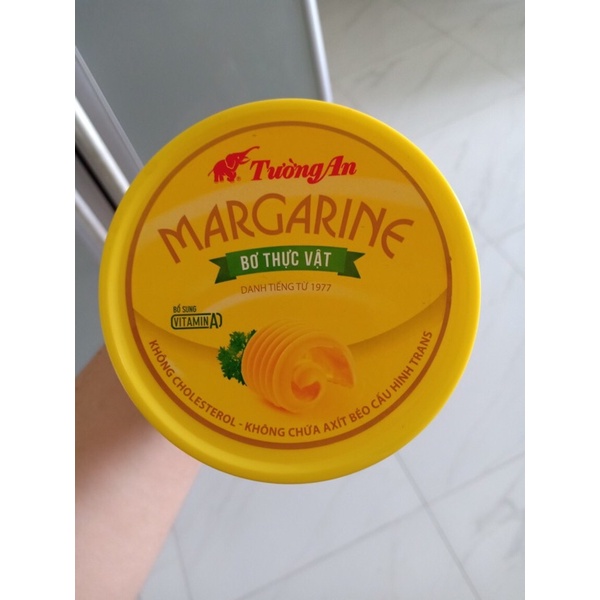 Bơ thực vật Tường An hộp 200g