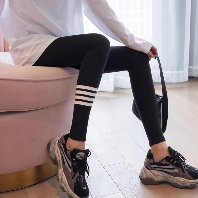 Quần legging nữ họa tiết kẻ sọc chất len tăm co giãn ôm dáng nâng hông thời trang jays quan nu 079v1