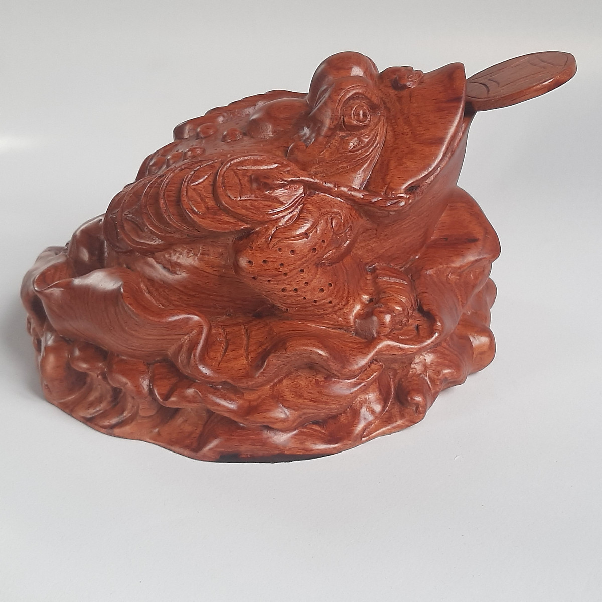 TƯỢNG CÓC THIỀM THỪ NGẬM TIỀN PHONG THỦY BẰNG GỖ HƯƠNG TA CAO CẤP NGANG 20CM COC01