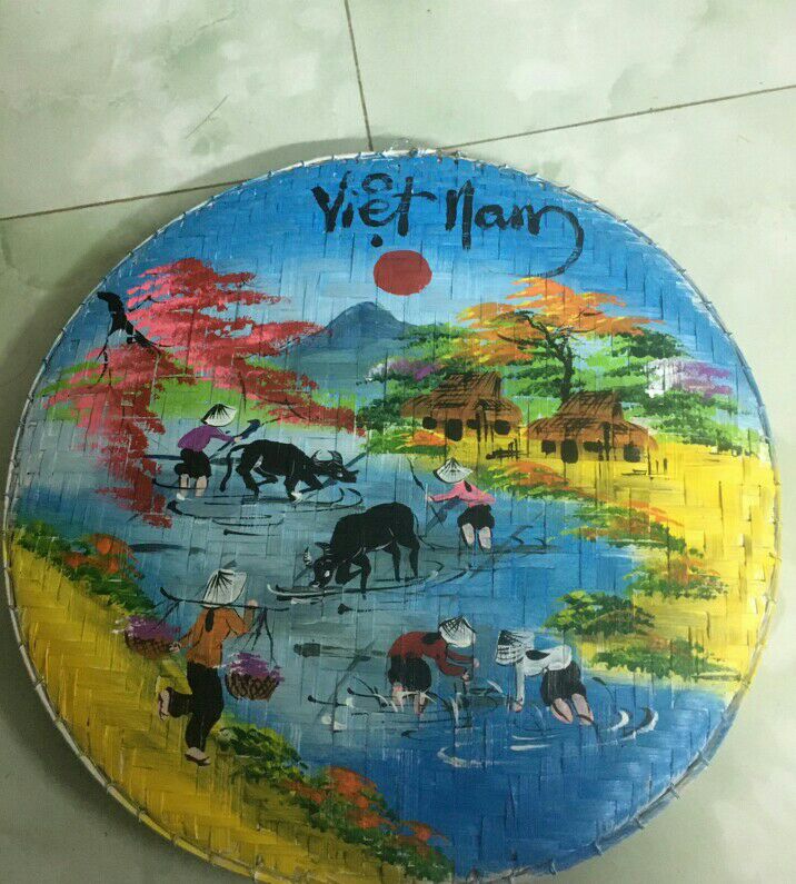 Tranh vẽ trên mẹt tre