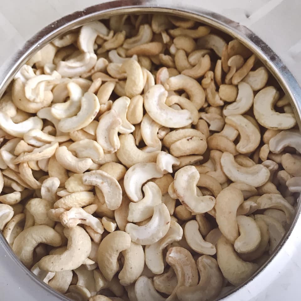Điều tươi làm sữa 250g loại hạt vỡ đôi