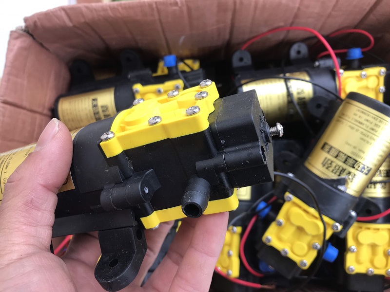 Bơm phun sương mini 12v, máy bơm tăng áp mini 12v