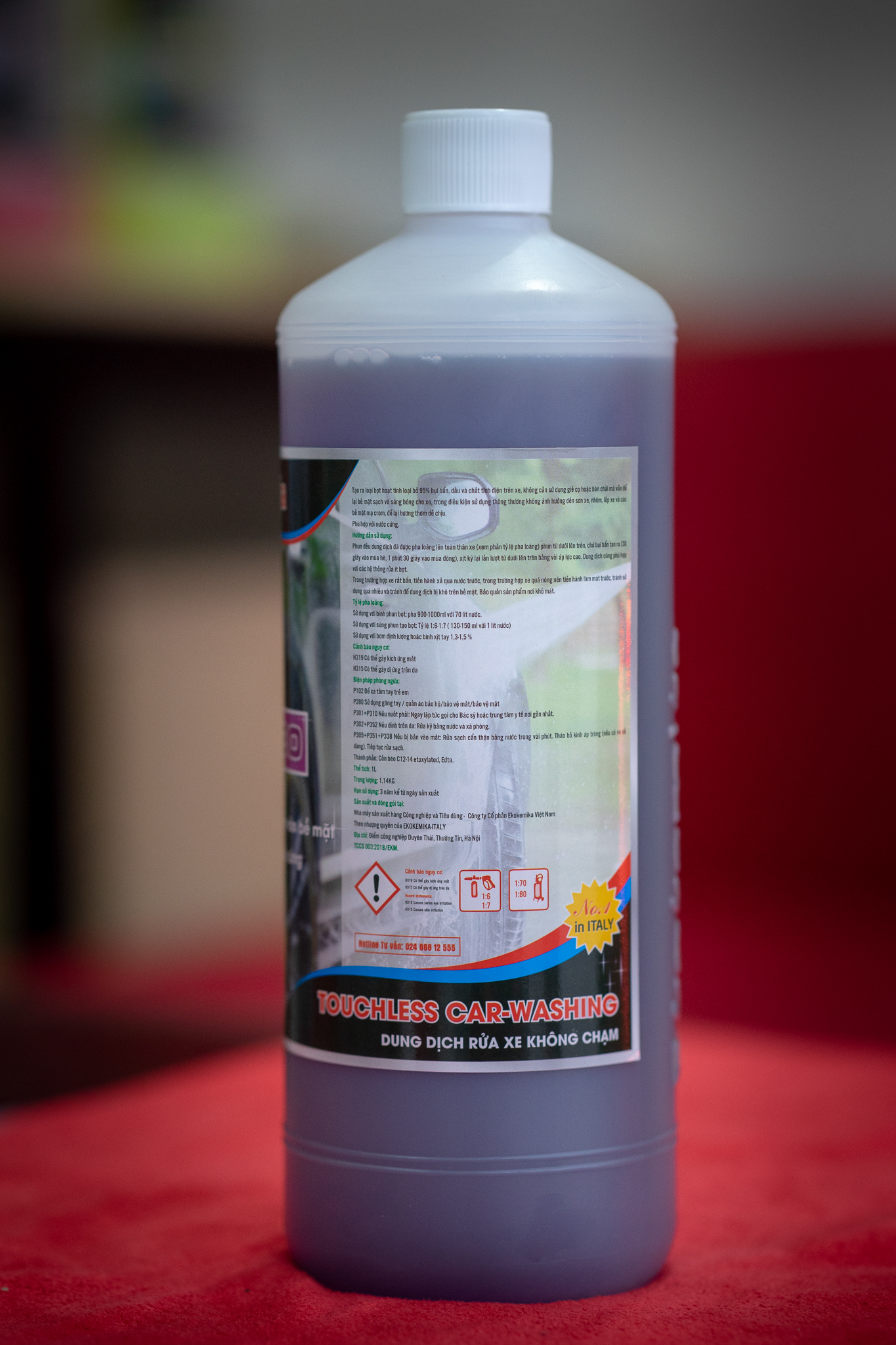 Dung dịch rửa xe không chạm Ekokemika BIO30-1L