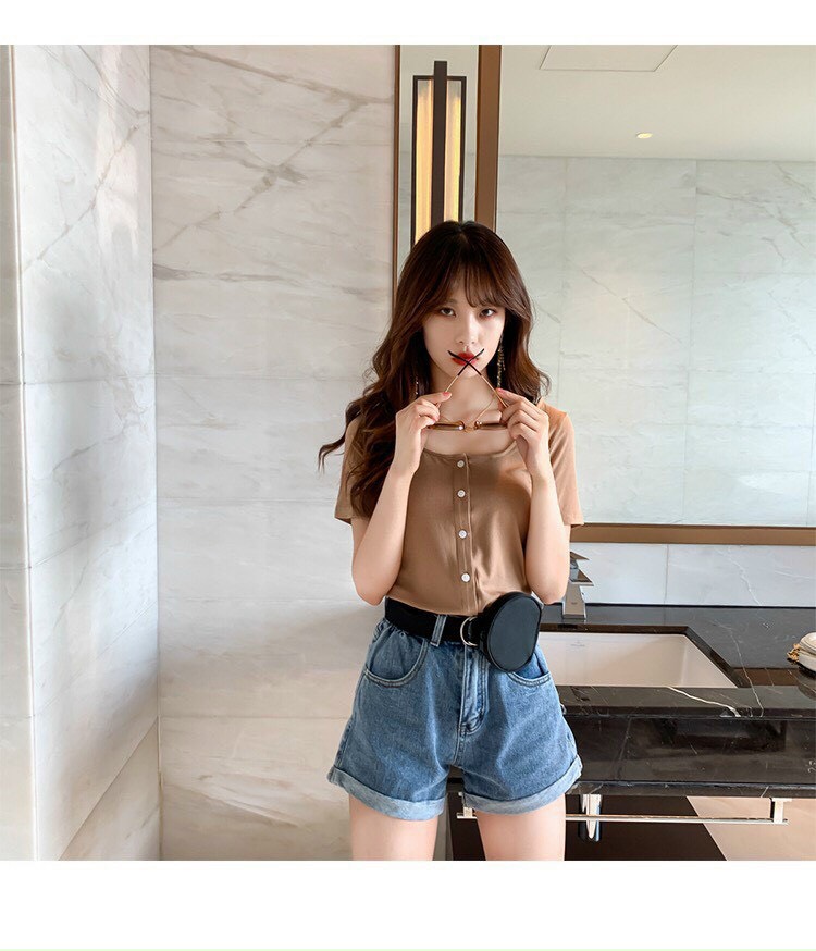 Áo thun gân phối nút cổ vuông tay ngắn dễ thương ttvv0050