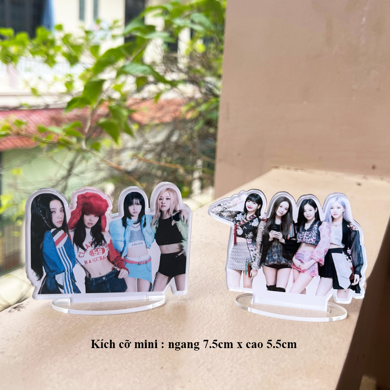 1 Tượng Standee Blackpink kích cỡ mini ( 1 tượng)