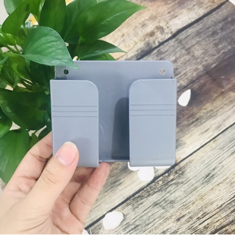 Kệ để điện thoại remote đa năng dán tường GD104