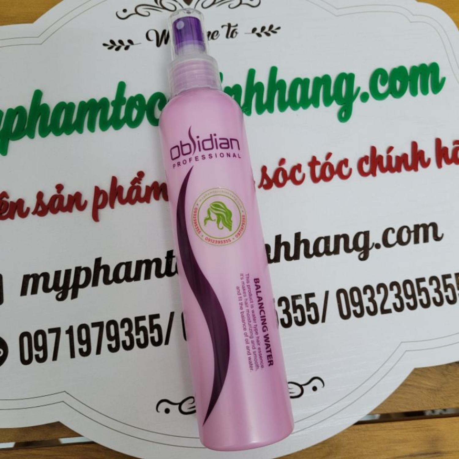 Nước xịt dưỡng tóc hoa hồng obsidian 250ml