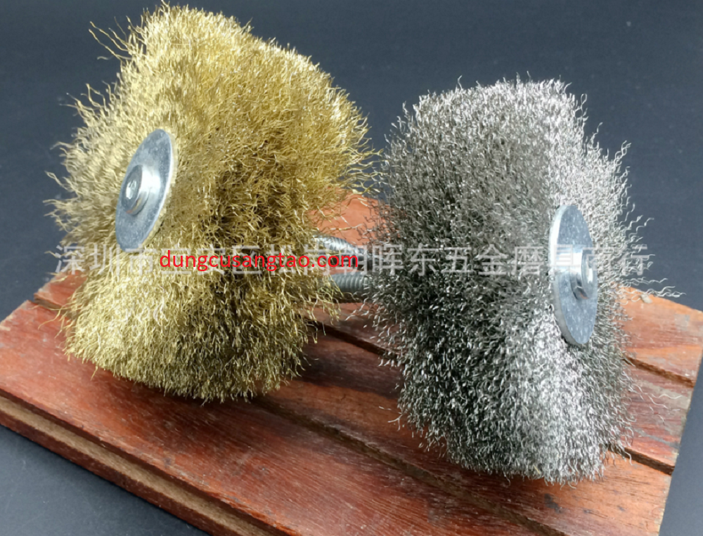 Chổi sắt đánh gỉ D85mm cán 6mm (chổi tẩy gỉ bề mặt kim loại, gỗ..)