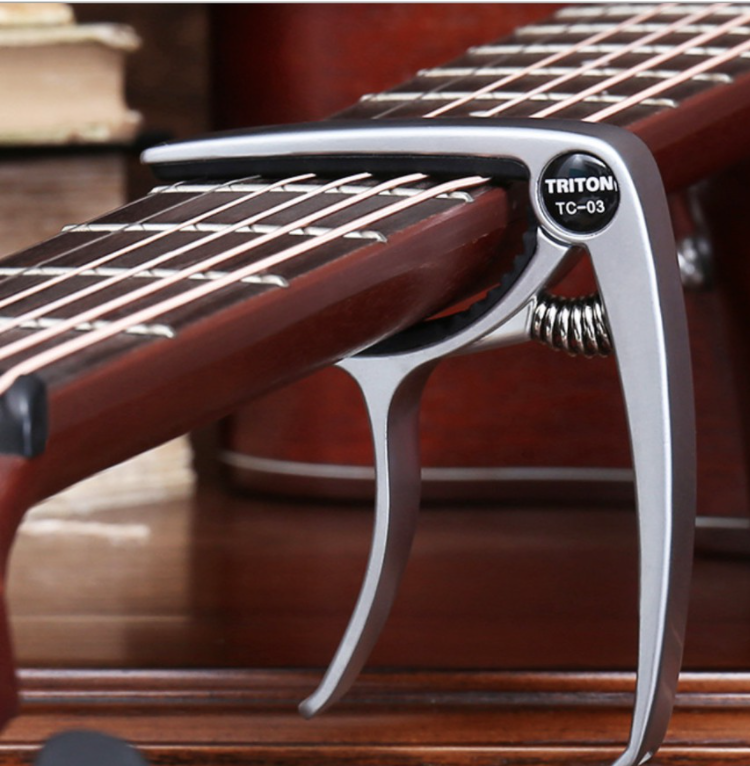 Capo Vân Gỗ Dành Cho Guitar Và Ukulele