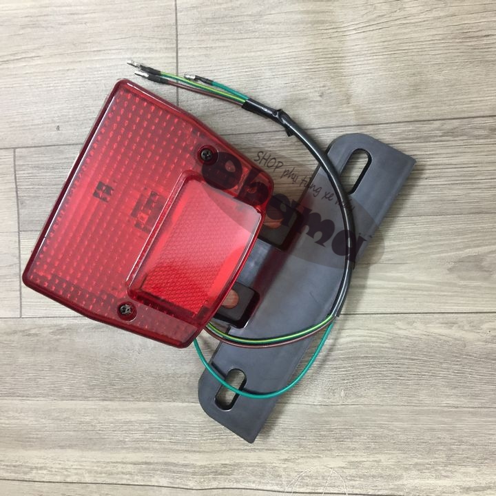 Cụm đèn hậu xe CUB 82 kèm bóng - gắn zin cho xe