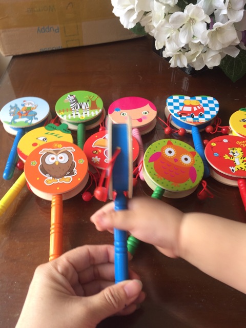 Trống Lúc Lắc Cho Bé Chơi
