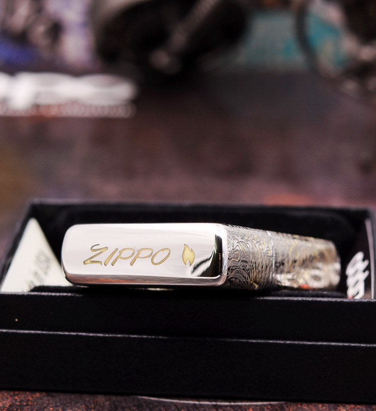 Bật lửa Zippo khắc chim phượng hoàng bản Armor mạ chrome
