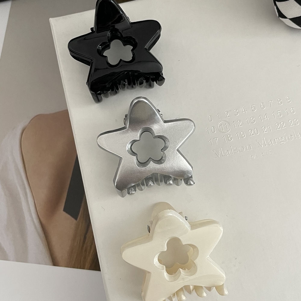 Kẹp tóc ngôi sao cá tính Modleaf Flower star pin Hàn Quốc