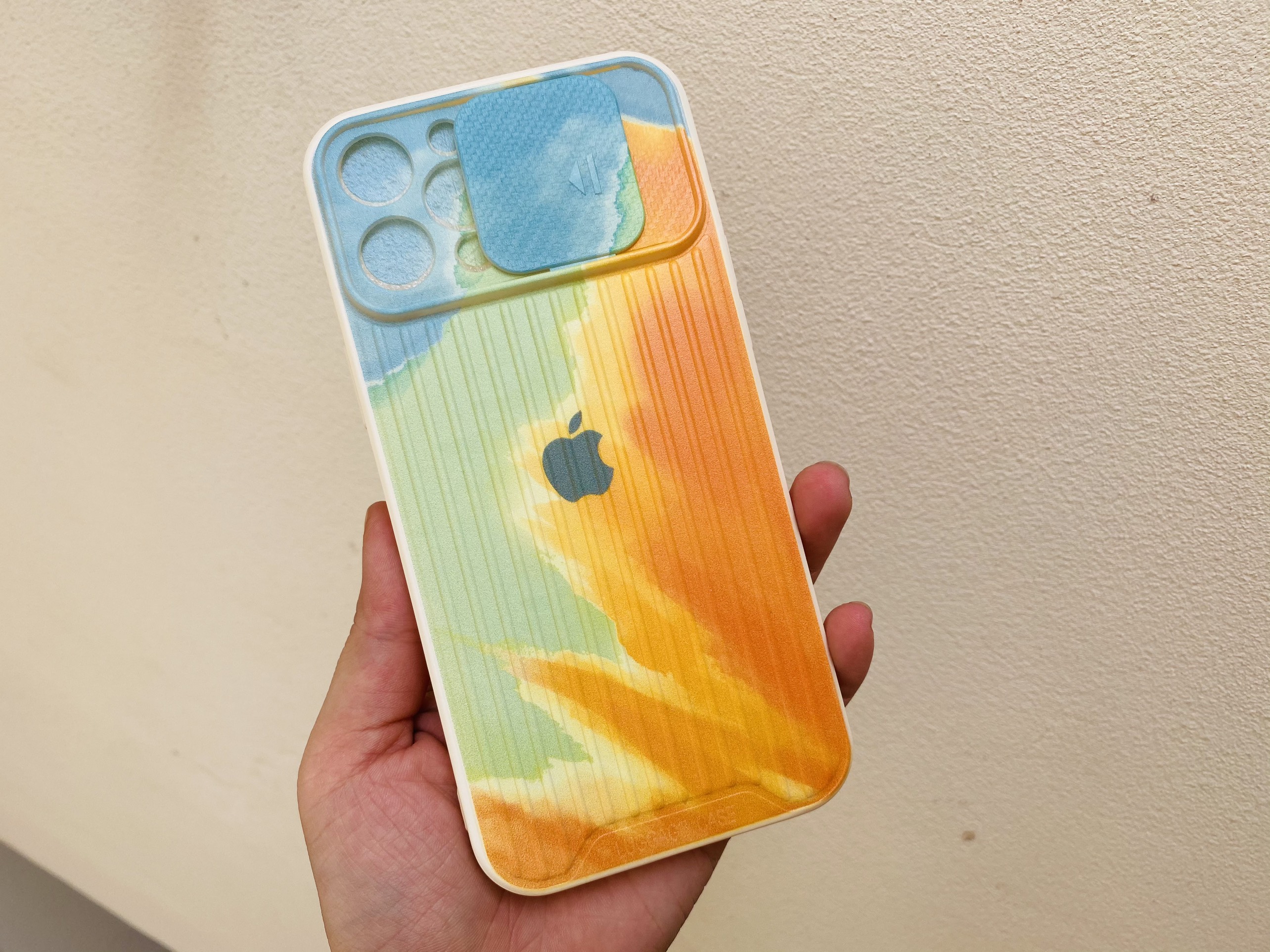 Ốp dẻo màu loang sọc vân CHE CAMERA cho IPHONE 12 PRO MAX